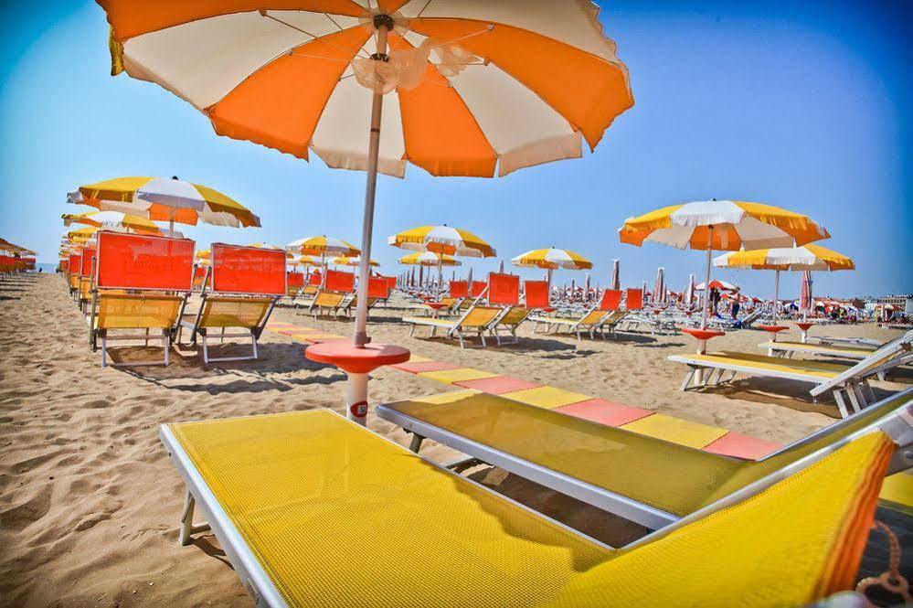 Hotel Pasha Линяно Сабиадоро Екстериор снимка