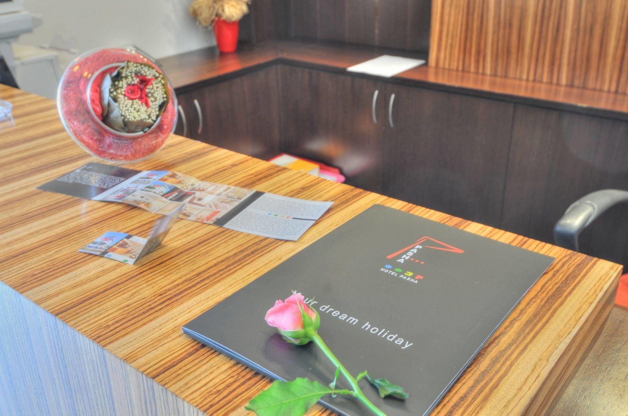 Hotel Pasha Линяно Сабиадоро Екстериор снимка