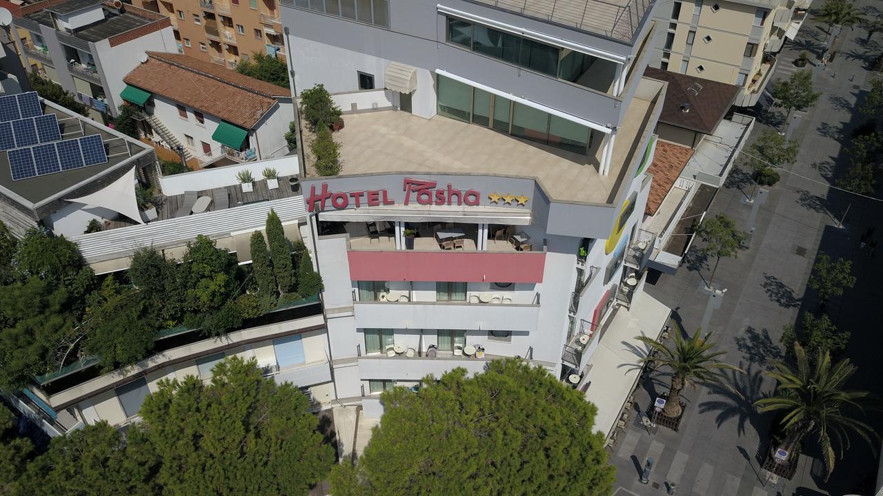 Hotel Pasha Линяно Сабиадоро Екстериор снимка